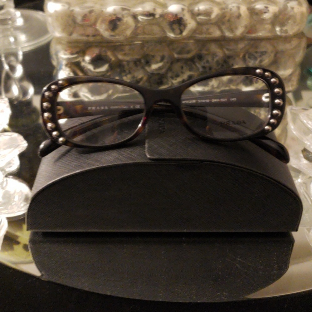 Eyeglasses New no tags !!!! SOLD